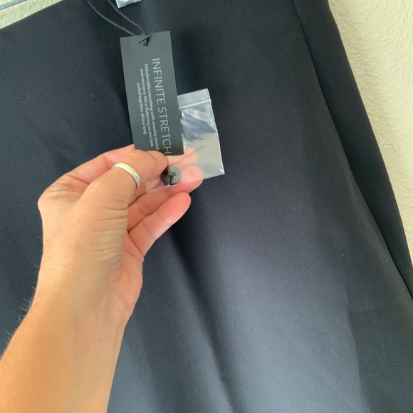 NEW! PLUS SIZE! Lane Bryant Infinite Stretch Mini Skirt Black Size 26 - Picture 7 of 9